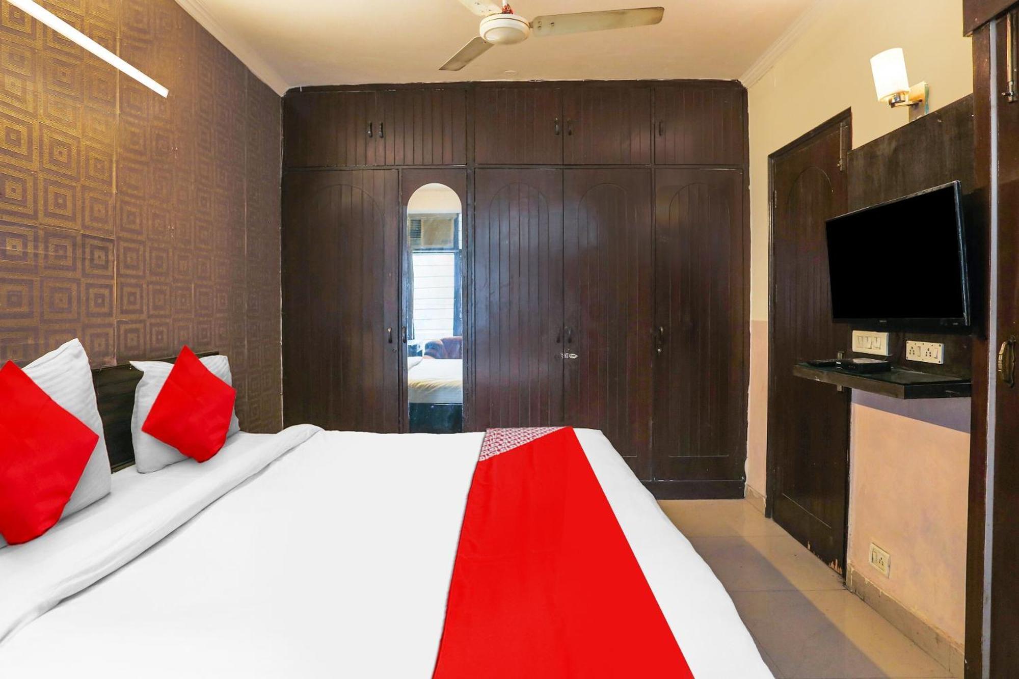 Hotel O Royal Galaxy New Delhi Buitenkant foto