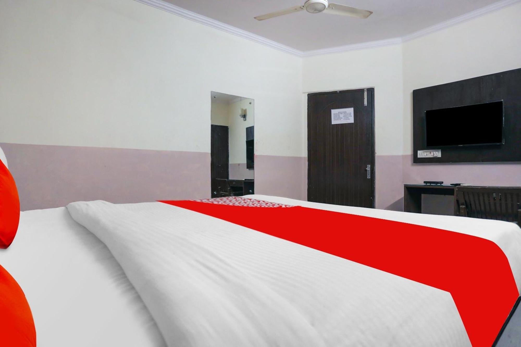 Hotel O Royal Galaxy New Delhi Buitenkant foto